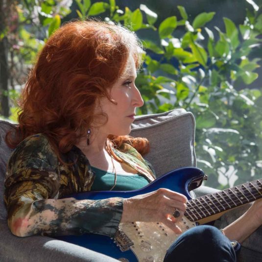 Armchair Blue Strat Window (square)